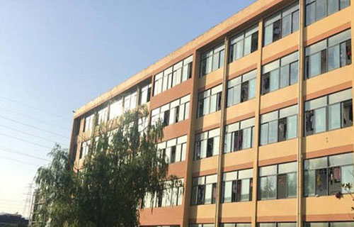 广西柳州商业技工学校标志