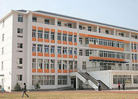 内蒙古自治区锡林郭勒盟民族技工学校